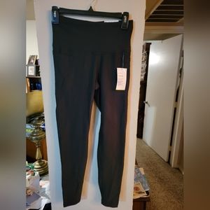 NWT Elevate Power Stretch Black sz L Leggings